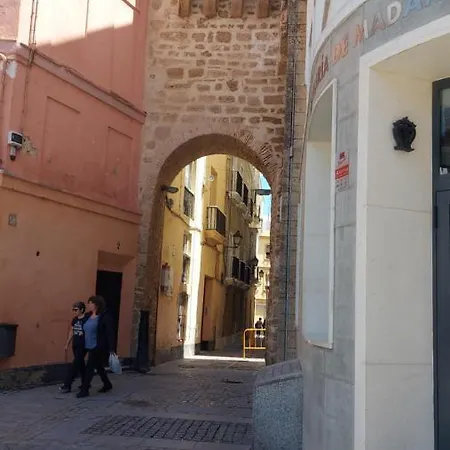 Entrearcos קדיז