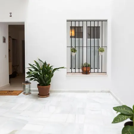 アパート Entrearcos カディス